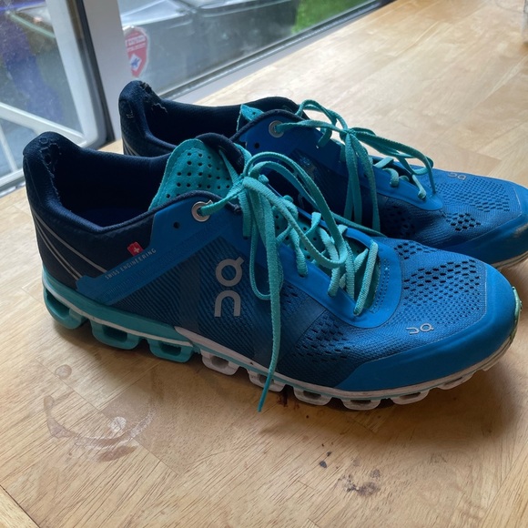 On Running Womens Cloudflow Malibu/Curacao Running Shoe size 8.5 - Picture 1 of 16